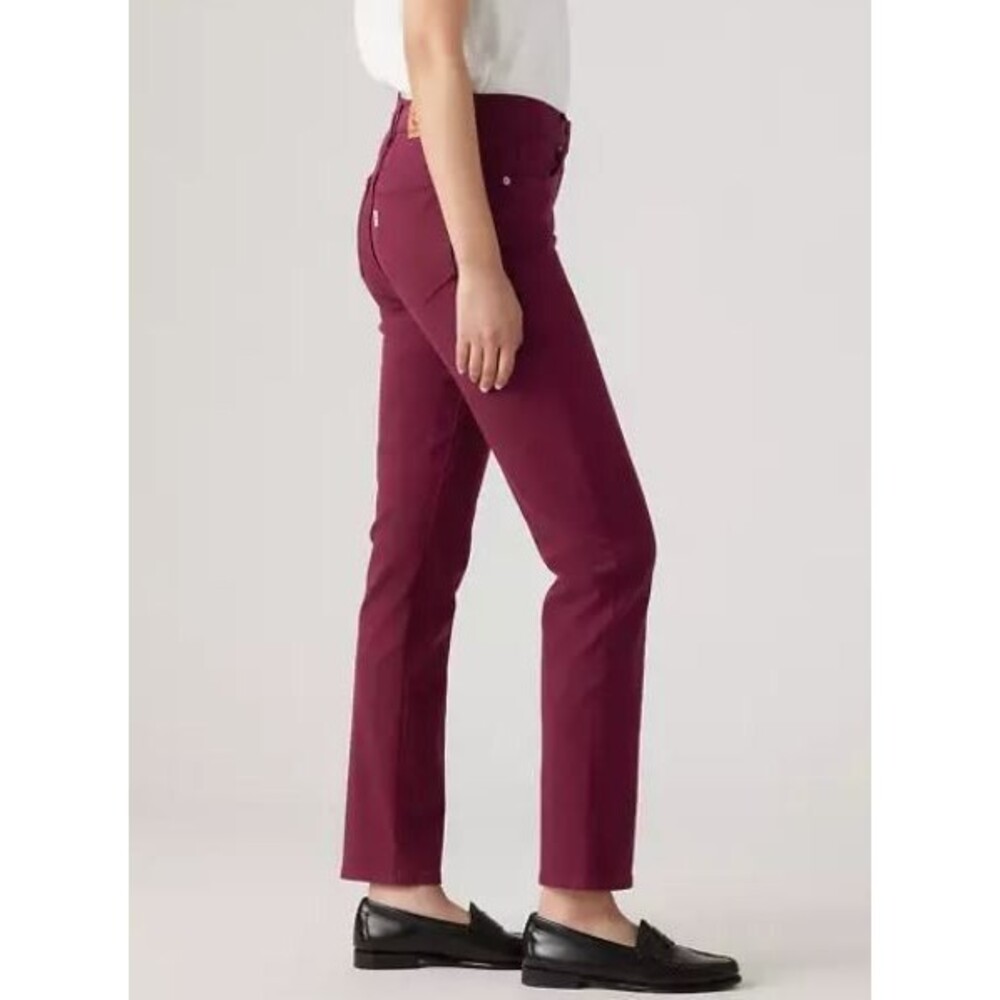 Levi’s Classic Straight Fit Jeans Burgundy Red Size 14 NWT WINE